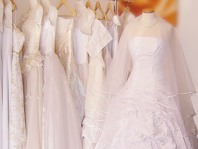 Aluguer Vestidos de Noiva + Acessórios